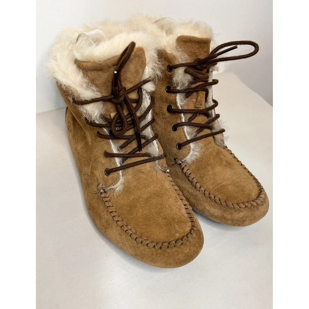 UGG Chickaree Boots Chestnut Brown Suede Lined Womens Short Moccassin Size US 6 - Picture 4 of 13